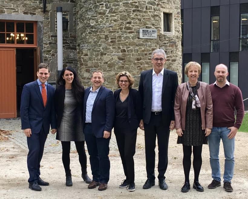 Élections: les suites. Une victoire et une participation à la majorité